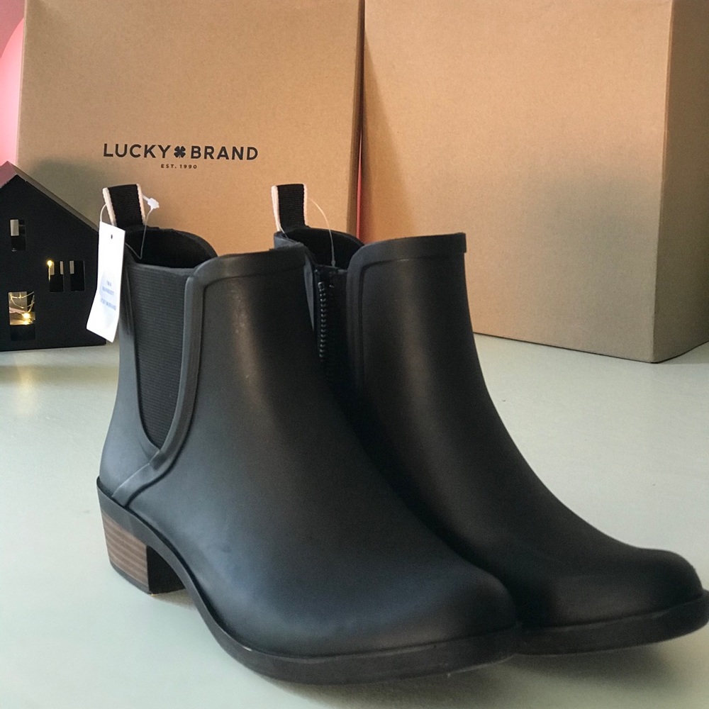 LuckyBrand rain booties